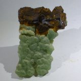 Fluorita y Limonita pseudo. Pirita
5x2,5cm aprox.
(Autor: heat00)