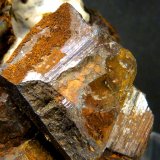 Goethita pseud. pirita y limonita
6 x 6 x 6 cm.
(Autor: Felipe Abolafia)