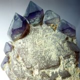 Cuarzo (variedad amatista)
Medida: 10,7 x 6,3 x 4,5 cm
(Autor: Sergio Pequeño)