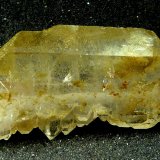 Cuarzo
Cristal laminar: 4,5 x 2 x 1 cm. Cristal escalonado: 6 x 1,5 x 1 cm.
(Autor: Felipe Abolafia)