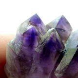 Cuarzo (variedad amatista)
Medida: 2,7 x 2,5 x 2,2 cm
(Autor: Sergio Pequeño)