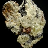 Espinela, forsterita y humita
6 x 5 x 2 cm.
(Autor: Felipe Abolafia)