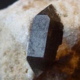 Cuarzo (variedad ahumado)
3 x 3 cm.
(Autor: javier ruiz martin)