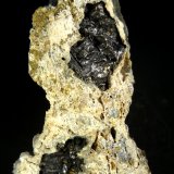 Cuarzo (variedad calcedonia) y Galena
9,5 x 4,5 x 4 cm.
(Autor: Felipe Abolafia)