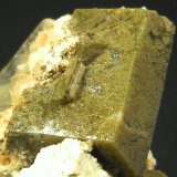 Heulandita
8 x 4,5 x 4 cm.
(Autor: Felipe Abolafia)