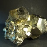 Pirita
8 x 6 x 4 cm. El cristal mayor 3 x 3 x 3 cm.)
(Autor: Felipe Abolafia)