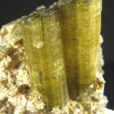 Elbaita (variedad verdelita)
8 x 4 x 4 cm.
(Autor: Felipe Abolafia)