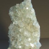 Fluorapophyllita-(K) [Fluorapophyllite-(K)]
8 x 5 cm.
(Autor: Felipe Abolafia)