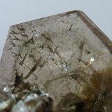 Fluorapatito, Moscovita
5 x 4 cm. El Apatito 1 cm.
(Autor: javier ruiz martin)