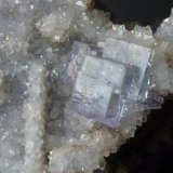 Fluorita, cuarzo
9 x 6 cm.
(Autor: javier ruiz martin)