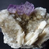 Fluorita, cuarzo y barita
8 x 6 cm.
(Autor: javier ruiz martin)