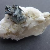 Estibina en Cuarzo
3 x 2 cm.
(Autor: javier ruiz martin)
