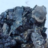 Pirita, Ferro-actinolita, Actinolita, Anfíbol (variedad uralita), Magnetita, Cuarzo
6 x 6 cm.
(Autor: javier ruiz martin)