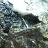 Pirita, Magnetita, Calcita
7 x 5 cm
(Autor: javier ruiz martin)