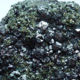 Magnetita, Clinocloro, Pirita, Actinolita y Calcita
7 x 4 cm.
(Autor: javier ruiz martin)