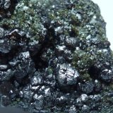 Magnetita, Clinocloro, Pirita, Actinolita y Calcita
7 x 4 cm.
(Autor: javier ruiz martin)
