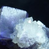 Fluorita, Cuarzo
4,5 x 2 cm.
(Autor: javier ruiz martin)
