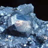 Tennantita, Pirita, Cuarzo
7 x 6 cm. la pieza 1 x 0,8 cm. el cristal mayor
(Autor: javier ruiz martin)
