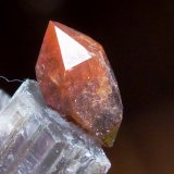 Aragonito, Cuarzo (variedad hematoideo)
6 x 5
(Autor: javier ruiz martin)