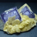 Fluorita, Siderita, Cuarzo
5 x 3,5 cm.
(Autor: javier ruiz martin)