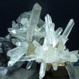 Cuarzo, Esfalerita, Calcopirita, Pirita
10 x 7 cm.
(Autor: javier ruiz martin)