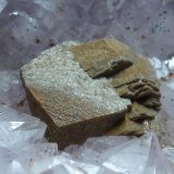 Cuarzo (variedad amatista), Calcita, Hematites
8 x 5 cm
(Autor: javier ruiz martin)