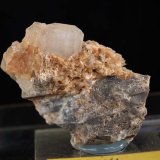 Celestina
5 x 3,5 cm.  cristal 2 x 1,4 cm.
(Autor: Pedro Antonio)