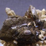 Pirrotita y Cuarzo
5 x 3,5 x 3,5 cm
(Autor: Antonio Alcaide)