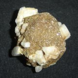 Pseudoleucita con Moscovita y Oligoclasa
3,5 x 3,5 x 2 cm
(Autor: Anisio Claudio)