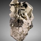 Pirita
14 x 14 x 26 cm / cristal principal: 9.0 cm
(Autor: Museo MIM)