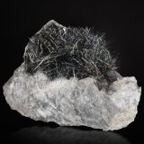Robinsonita
6 x 3 x 3.5 cm / cristal principal: 1.5 cm
(Autor: Museo MIM)