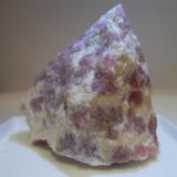Corindón en Dolomita
0,3 cm. los cristales
(Autor: javier ruiz martin)