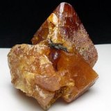 Scheelita con Magnesiofoitita
4 x 3,5 x 3 cm
(Autor: Antonio Alcaide)