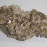 Siderita, Dolomita y Ortoclasa
3,5 x 3,5 x 1,6 cm
(Autor: Anisio Claudio)