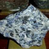 Sodalita
7 x 5,5 x 4 cm
(Autor: Anisio Claudio)