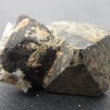 Magnetita y Perovskita variedad dysanalita
1'5 x 1 cm.
(Autor: prcantos)