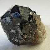 Bixbyita
18 x 18 mm.
(Autor: prcantos)