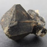 Perovskita variedad dysanalita
1'5 x 1 cm.
(Autor: prcantos)