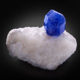 Sodalita (variedad hackmanita) en Calcita
6.5 x 3 x 5 cm / cristal principal: 2.4 cm
(Autor: Museo MIM)