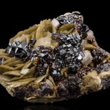 Esfalerita en Siderita con Dolomita
12.5 x 11 x 6.5 cm / Cristal principal: 3.1 cm
(Autor: Museo MIM)