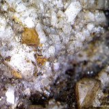 Synchysita-(Ce) y Cuarzo.
0´795 x 0´755 mm.
(Autor: Jesus Franquesa Baucells)