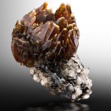 Synchysita-(Ce)
4 x 4 x 5 cm / cristal principal: 2.6 cm
(Autor: Museo MIM)