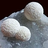 Mordenita, Cuarzo
Distrito Nashik (Nasik), Maharashtra, India
8 x 5,5 cm.
(Autor: javier ruiz martin)