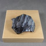 Tantalita-(Mn)
3,7 x 3,2 x 0,8 cm.,  29,82 g.
(Autor: J. G. Alcolea)