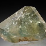 Topacio
34 x 20 x 21 cm / cristal principal: 34.0 cm
(Autor: Museo MIM)