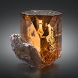 Topacio con Cuarzo, Albita y Epidota
11 x 6 x 7 cm / cristal principal: 8.9 cm
(Autor: Museo MIM)