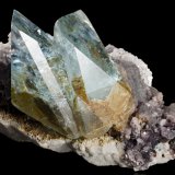 Topacio sobre Ortoclasa con lepidolita
17.5 x 11 x 11 cm / cristal principal: 9 cm
(Autor: Museo MIM)