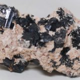 Chorlo [Schorl]
44 x 25 x 15 mm
(Autor: José Luis Zamora)