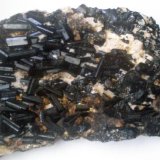 Turmalina en Cuarzo
8 x 6 cm.
(Autor: Javier Arribas)