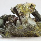 Anfíbol (variedad uralita)
35x26 mm
(Autor: Juan Espino)